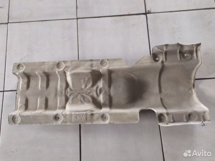 Теплозащитный экран Nissan Almera G15