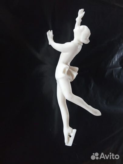 Разные статуэтки