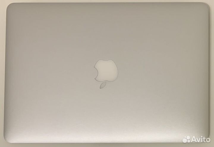 Apple MacBook Air 13,3 256Гб