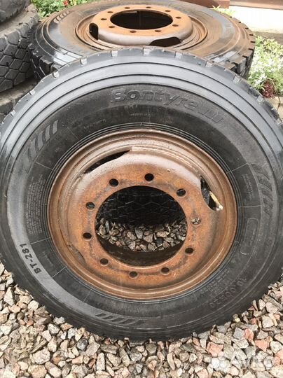 Грузовая шина на камаз 10.00 r20