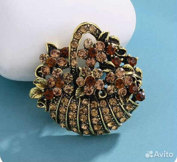 Броши шикарные