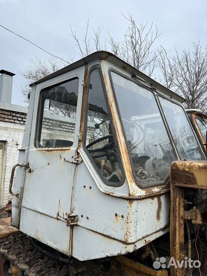 Продаю трактор Т-150 гусеничный по запчастям