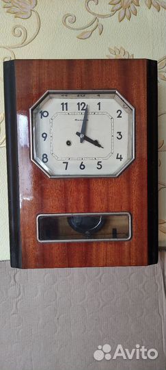Часы настенные с боем янтарь СССР