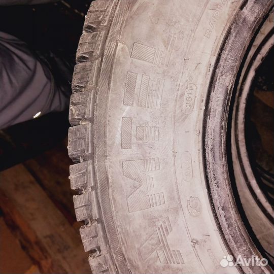 Зимние шины r15 215 65