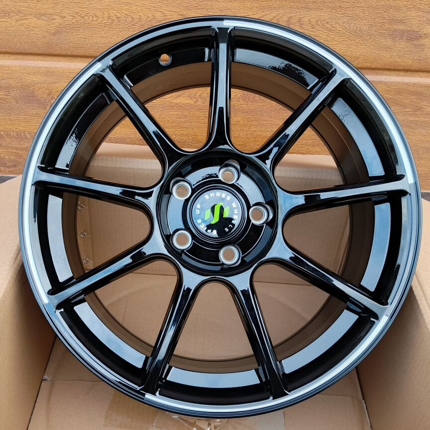 Литые диски Flo-Tech 8×R18 5×114.3