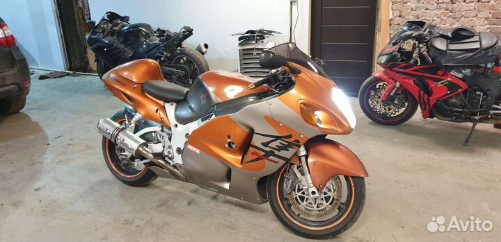 Suzuki gsx1300r