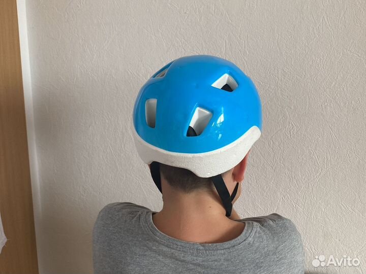 Защитный шлем. Б/ у