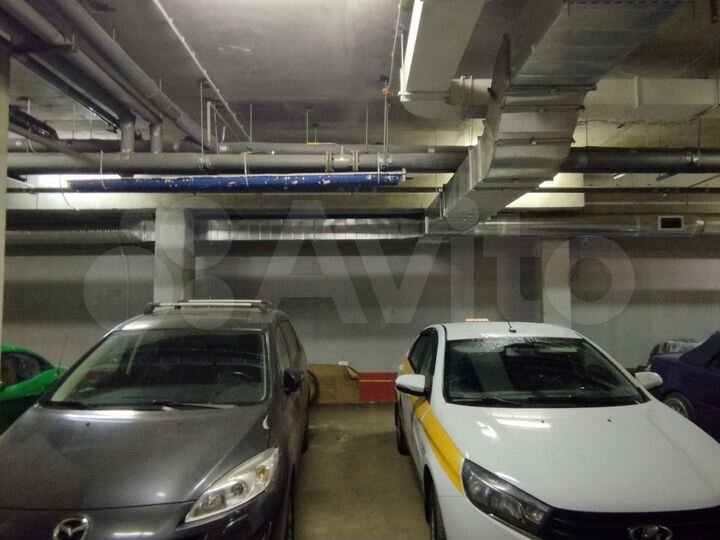Машиноместо, 18 м²