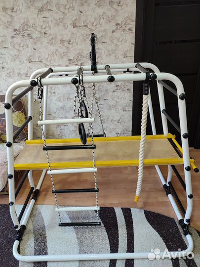 Детский спортивный игровой комплекс