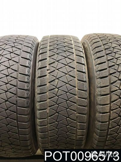 Bridgestone Blizzak DM-V2 225/65 R17 99P
