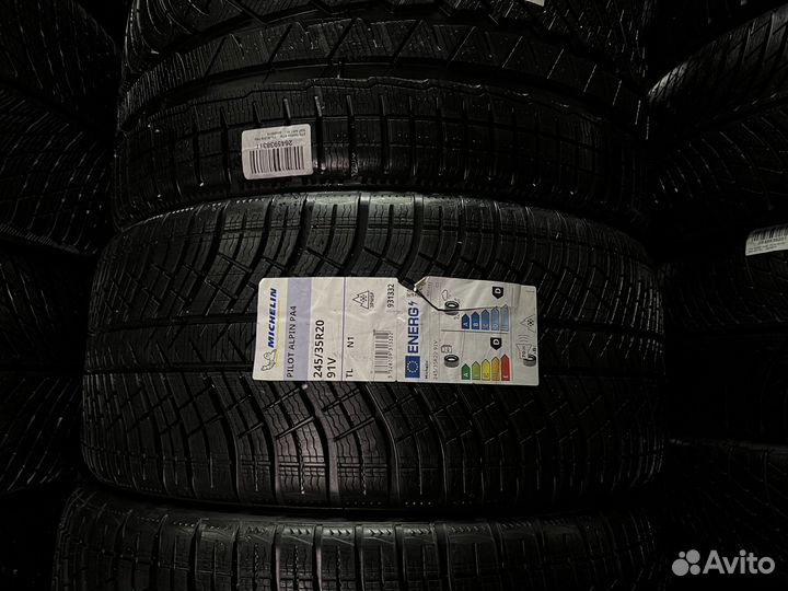 Michelin Pilot Alpin 4 275/30 R20 и 245/35 R20 98W
