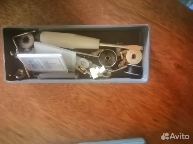 Продам швейную машинку