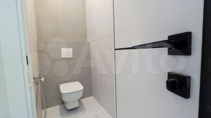 2-к. квартира, 55 м², 5/18 эт.