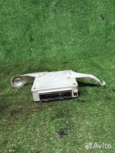 Блок управления abs Toyota