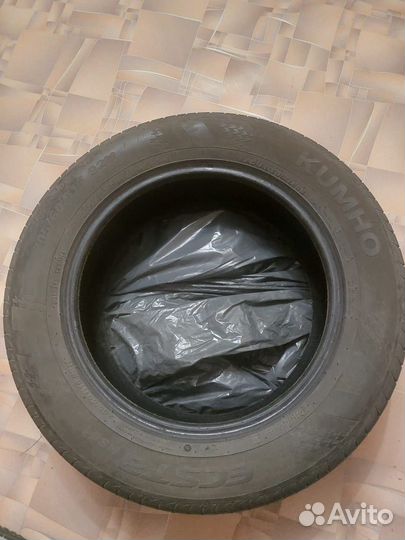 Kumho Ecsta HS51 205/60 R16 H