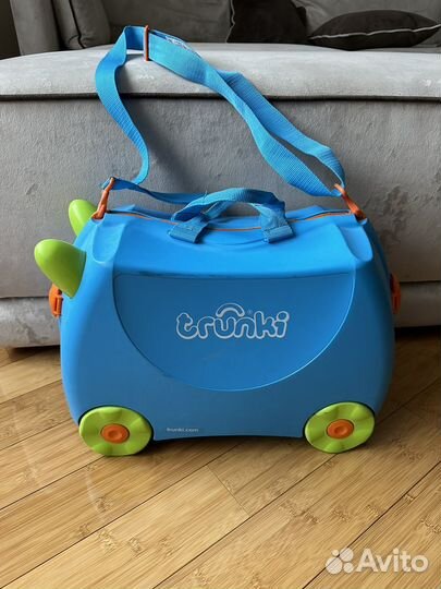 Детский чемодан trunki