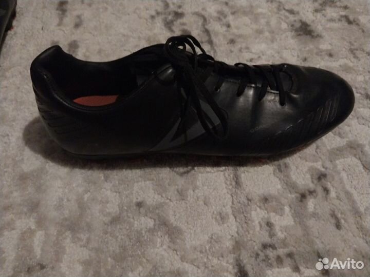 Футбольные бутсы