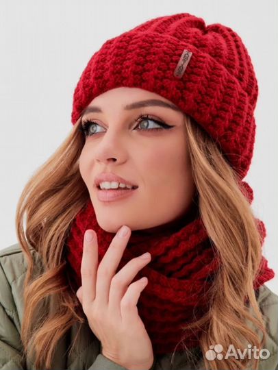 Зимние шапка и снуд женские