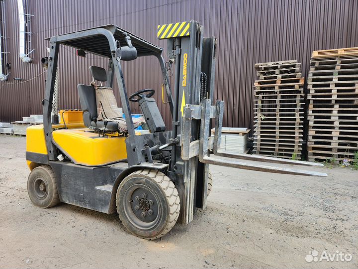 Вилочный погрузчик Daewoo D30S-2, 2002