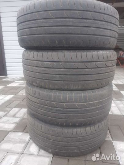 Continental ContiPremiumContact 2 215/55 R17 94V