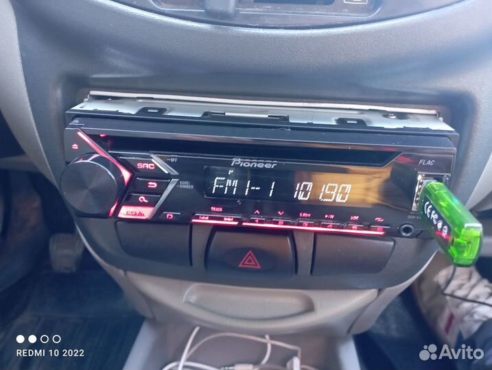 Магнитола Pioneer DEH-S101UB c Bluetooth