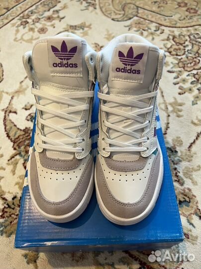 Кроссовки женские adidas