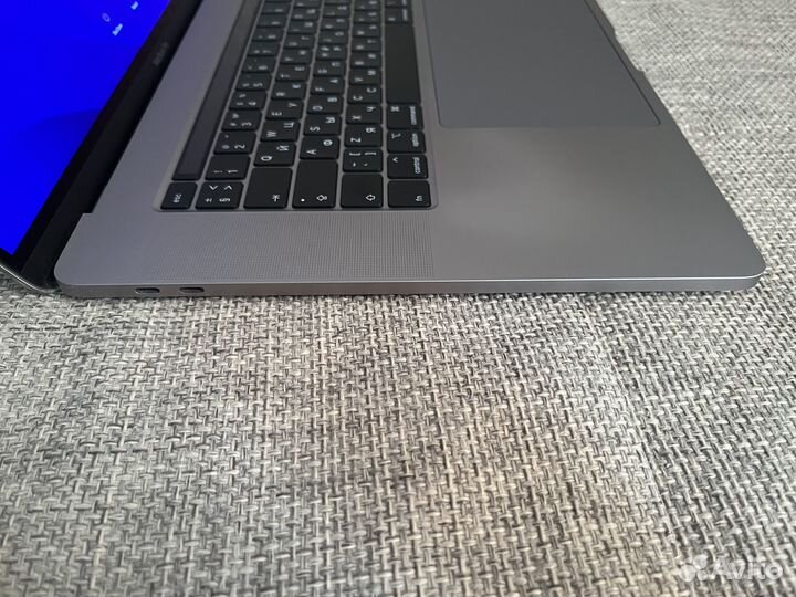 Macbook pro 16 2019 i7