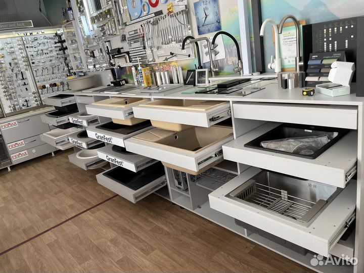 Мебельная фурнитура