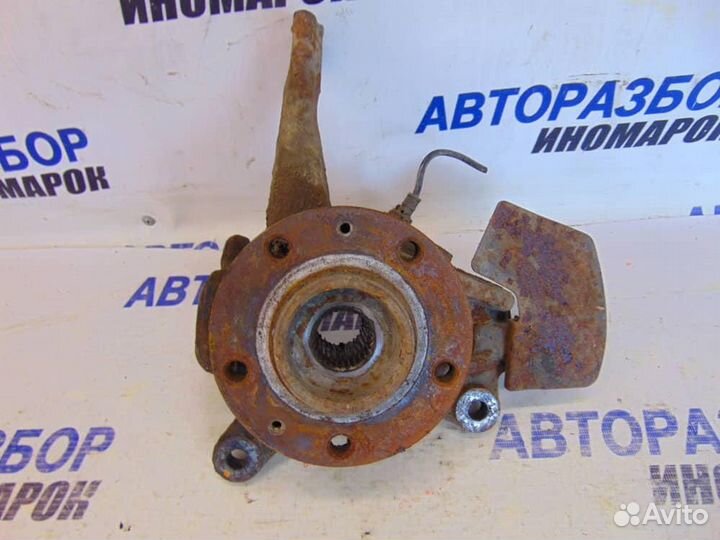 Кулак поворотный передний левый для Peugeot 400 40