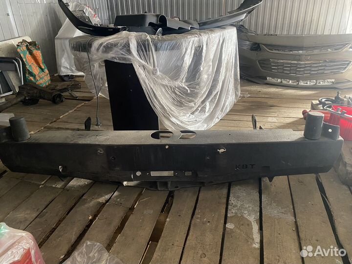 Задний силовой бампер KDT для Toyota Hilux 2012