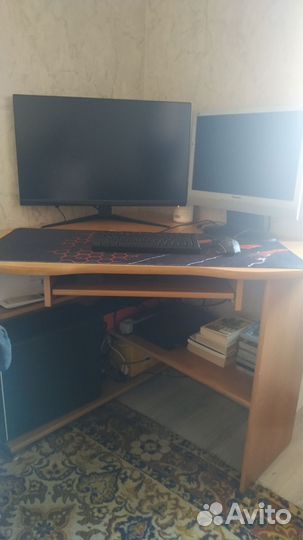 Компьютерный стол