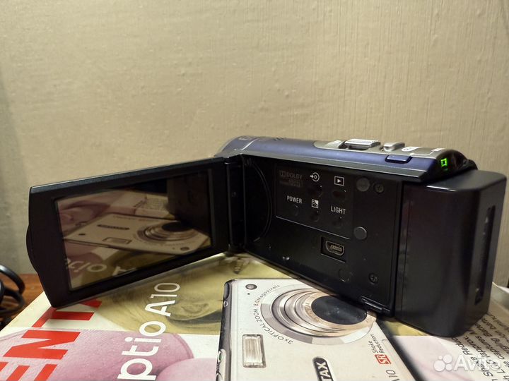 На ремонт Видеокамера Sony DCR-SX44E