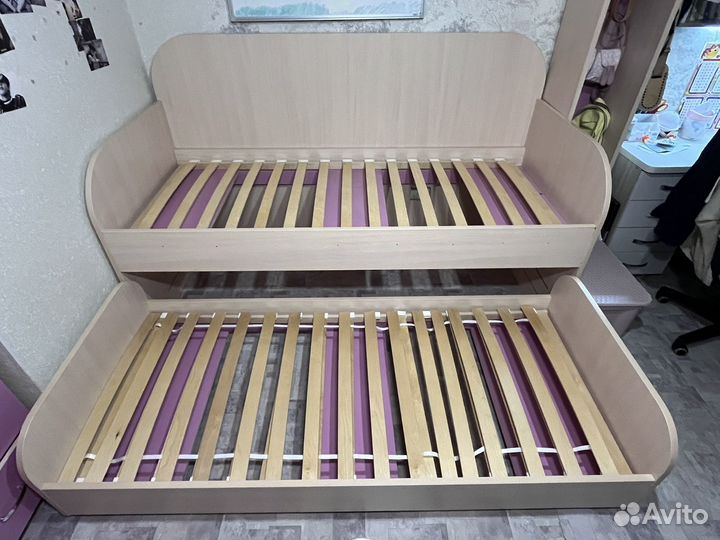 Кровать с матрасами