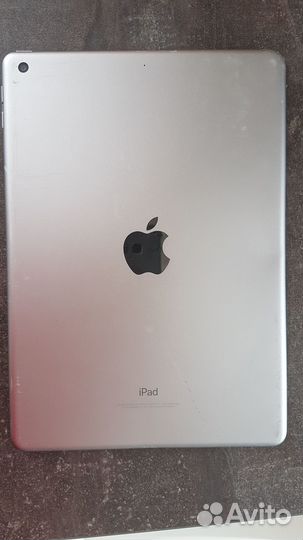 iPad A1822 на запчасти