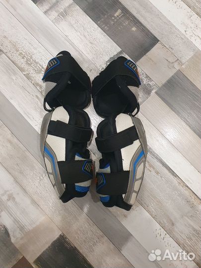 Налокотники хоккейные ccm jr m