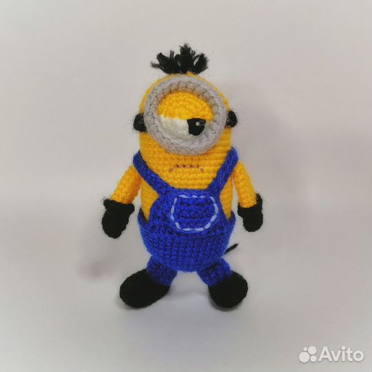 Вязаные брелки ручной работы