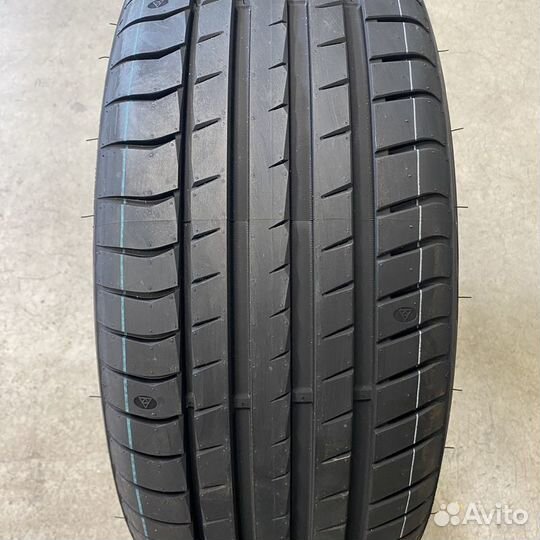 Triangle EffeXSport TH202 225/35 R19 88Y