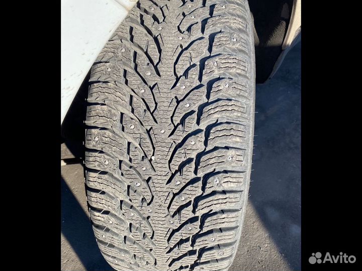 Nokian Tyres Hakkapeliitta 9 SUV 275/45 R21 105T