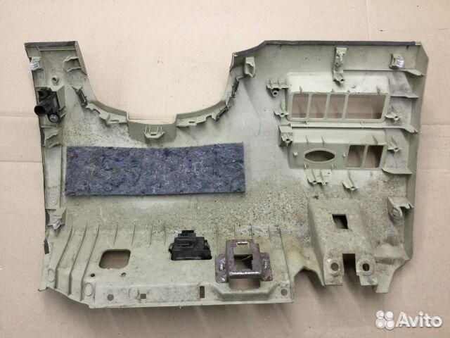 Накладка над коленями Инфинити FX S51 с 2008г