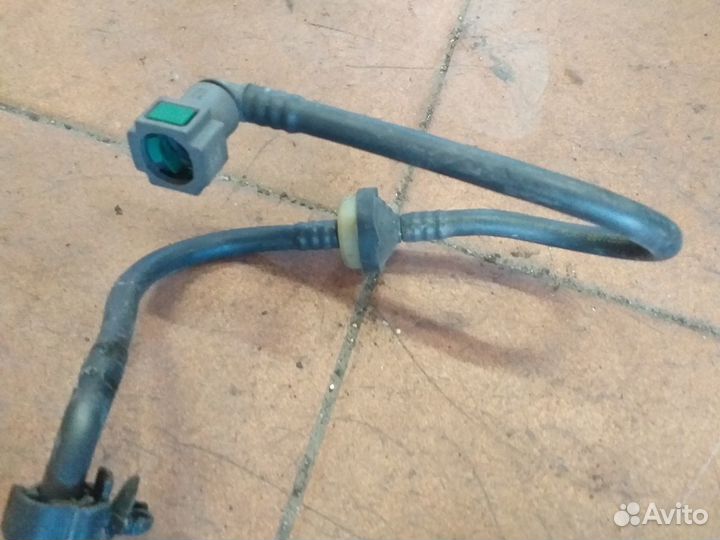 Трубка вакуумная Пежо 308