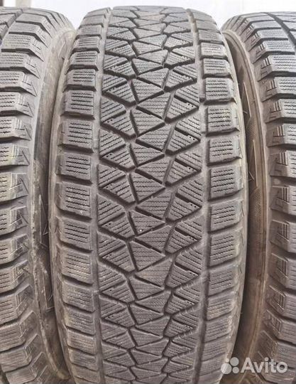 Bridgestone Blizzak DM-V2 225/65 R17 102V