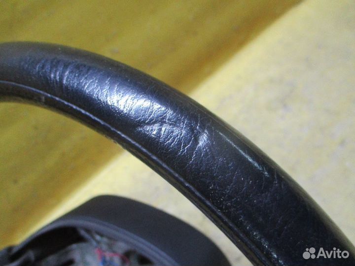 Руль на Daihatsu Storia M111S