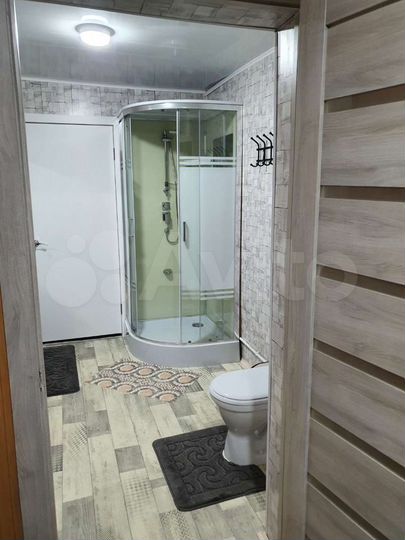Коттедж 200 м² на участке 10 сот.