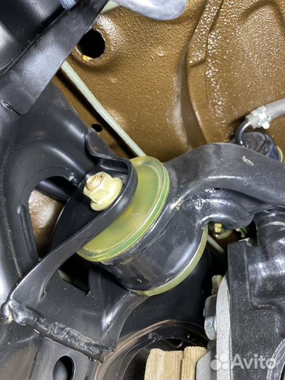 Cайлентблок траверсы редуктора Mazda RX7 FD3S
