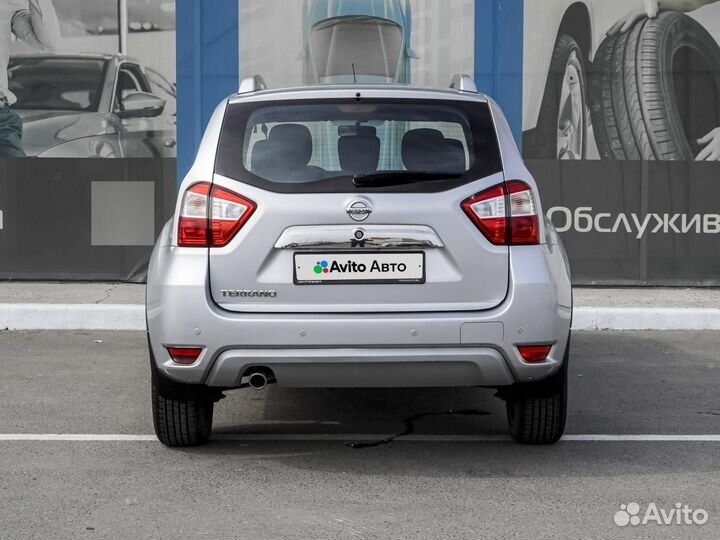 Nissan Terrano 2.0 AT, 2016, 63 762 км