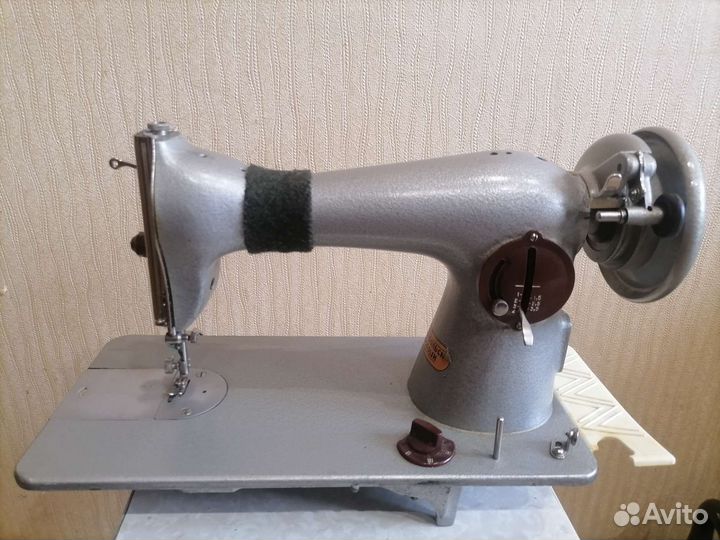 Швейная машинка Подольск ножная