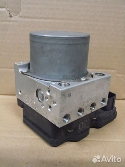 Блок абс в сборе lexus IS 200T