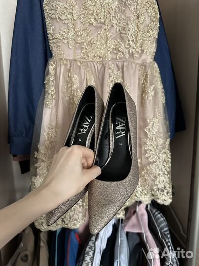 Платье и туфли