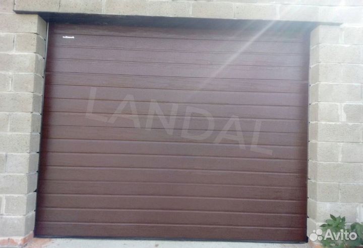 Секционные ворота