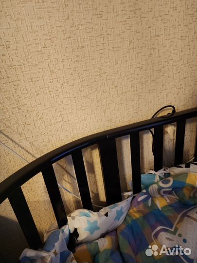 Камод (пелинальный) и кроватка.Всё вместе